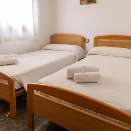 Suitur Familiar Con Piscina