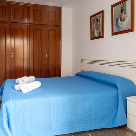 Suitur Familiar Con Piscina * Calafell